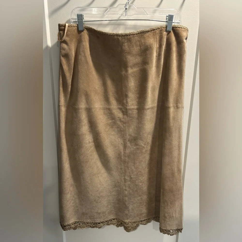 Vintage Monsoon suede skirt like new - Picture 2 of 4